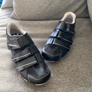 Riata specialized size 41 Cycling Shoe